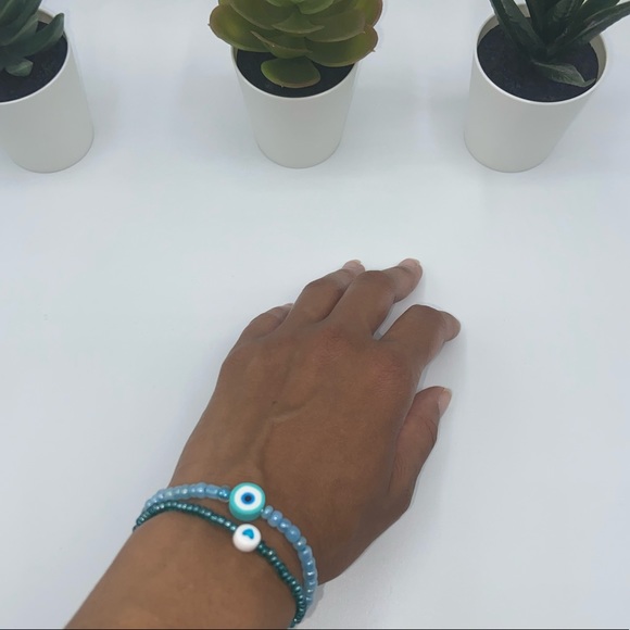 Handmade Trendy Y2K Inspired Glass Seed Bead Bracelet Set - Picture 5 of 8